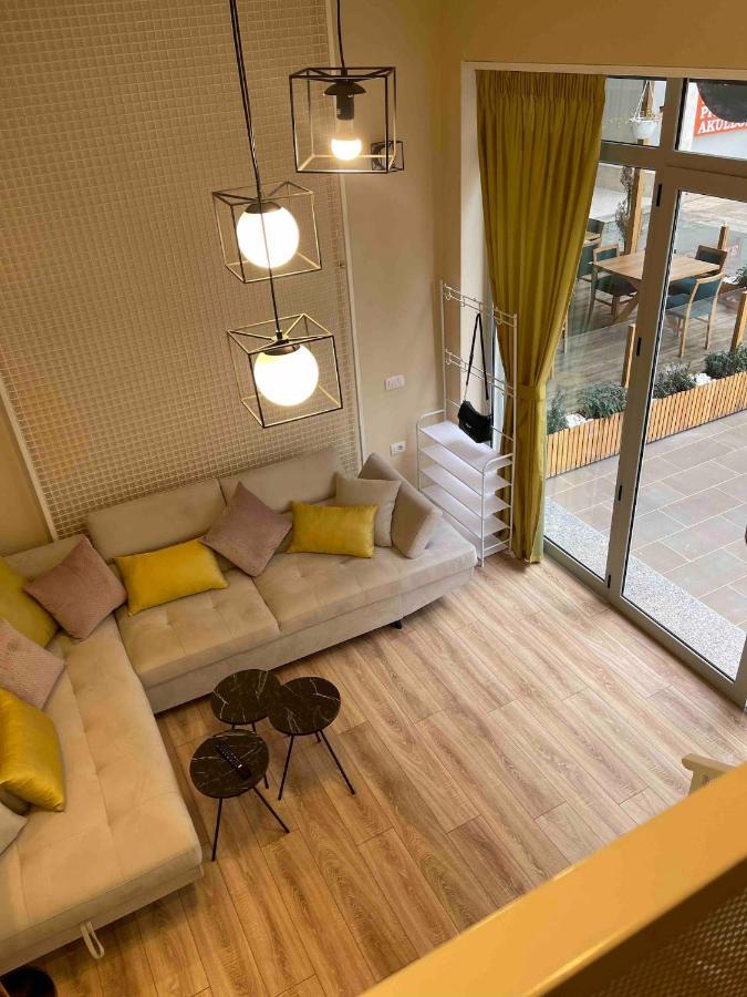 Lovely Apartment In Pogradec City With A Lake View Kültér fotó