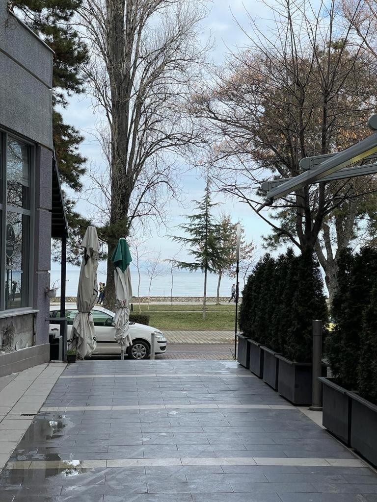 Lovely Apartment In Pogradec City With A Lake View Kültér fotó