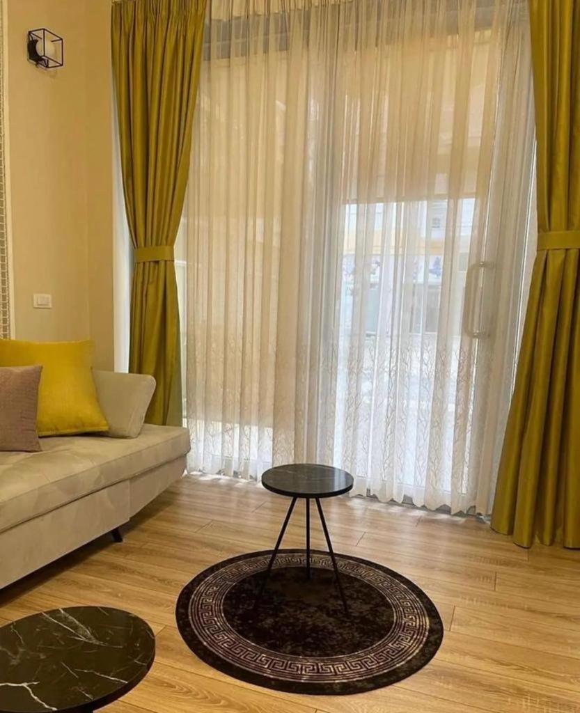 Lovely Apartment In Pogradec City With A Lake View Kültér fotó